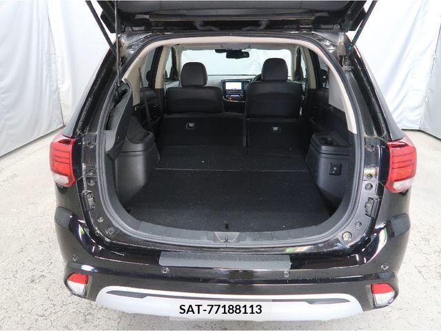 Mitsubishi OUTLANDER PHEV 2019-07 281125-6