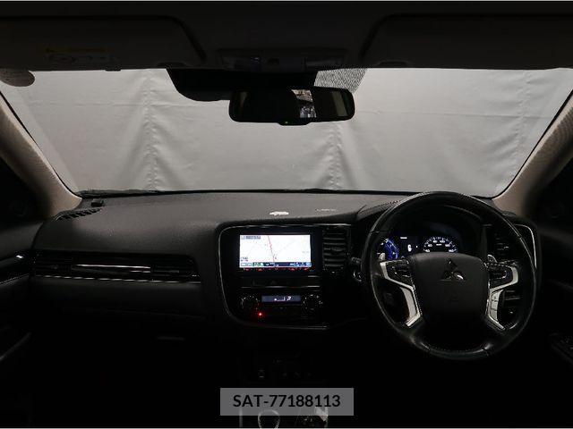 Mitsubishi OUTLANDER PHEV 2019-07 281125-2