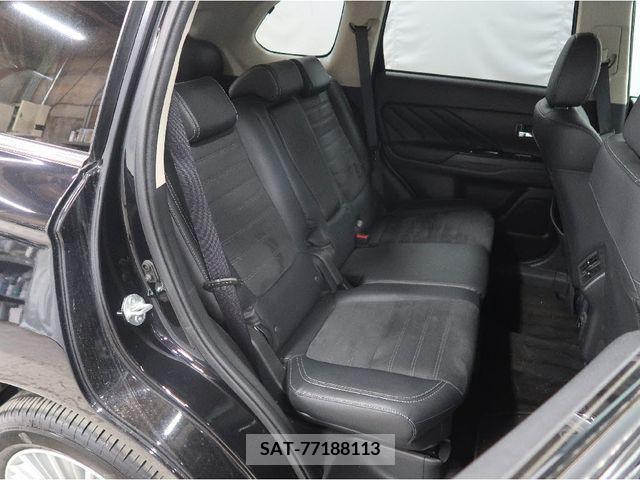 Mitsubishi OUTLANDER PHEV 2019-07 281125-4