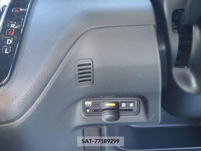 Honda N BOX CUSTOM 2018-11 205625-17