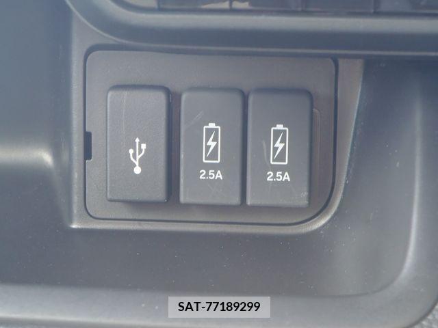 Honda N BOX CUSTOM 2018-11 205625-18