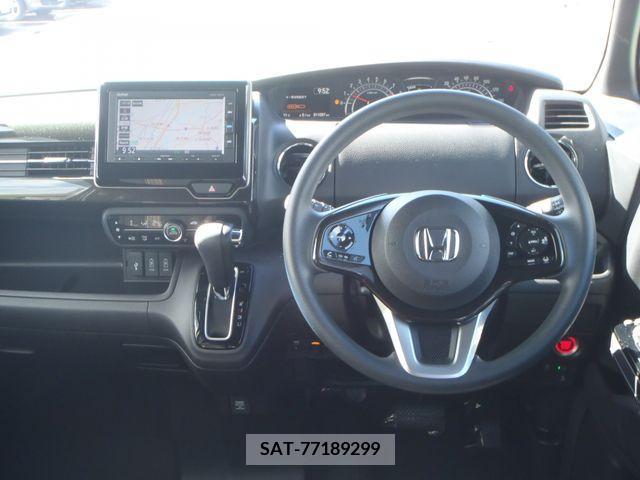 Honda N BOX CUSTOM 2018-11 205625-1