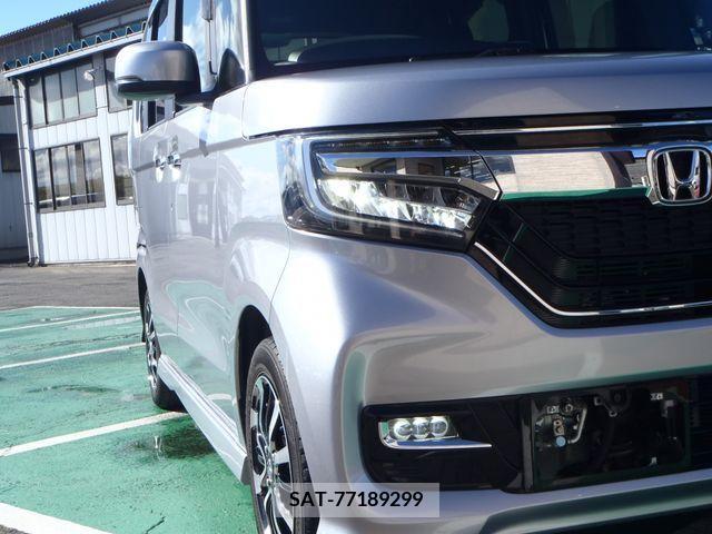 Honda N BOX CUSTOM 2018-11 205625-5