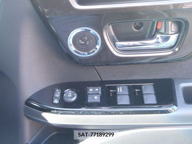 Honda N BOX CUSTOM 2018-11 205625-15