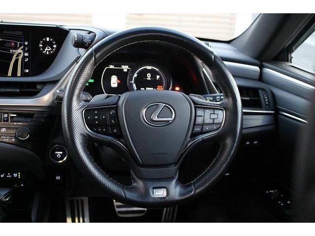 Lexus ES 2019-03 191938-15