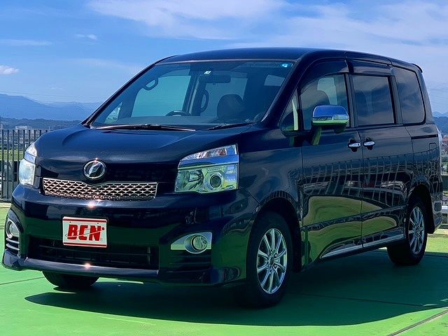 Toyota VOXY 2013-08 24904-0