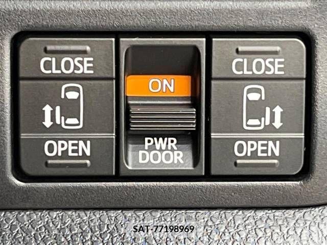 Toyota VOXY 2022-02 343100-3