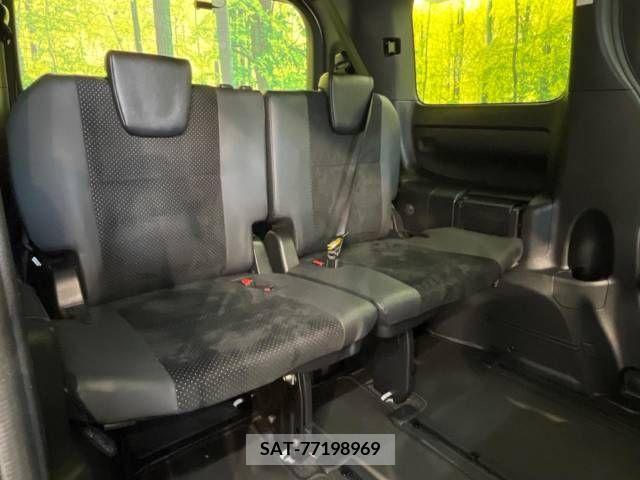 Toyota VOXY 2022-02 343100-10
