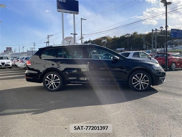 VolksWagen GOLF VARIANT 2020-09 374448-3