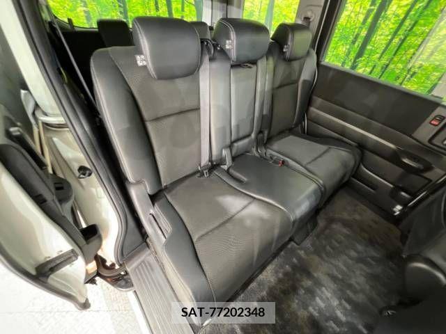Honda e 2012-06 348666-9
