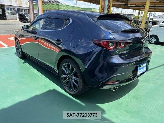 Mazda MAZDA3 2022-12 276451-1