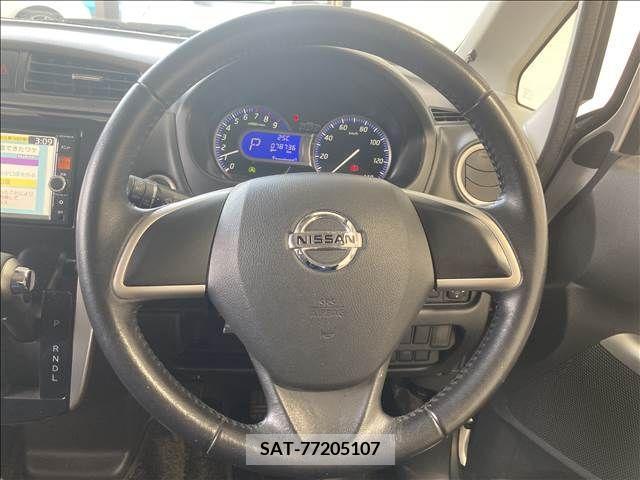 Nissan DAYZ 2015-02 266445-17