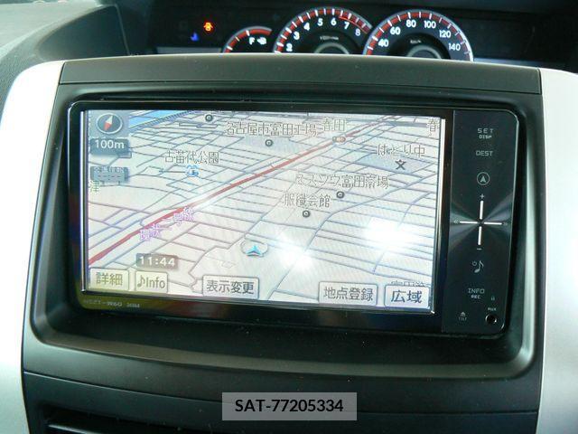 Toyota VOXY 2011-01 288989-9