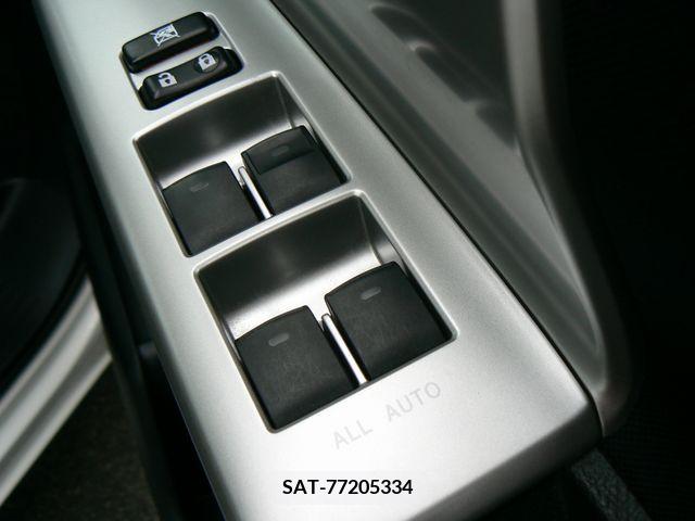 Toyota VOXY 2011-01 288989-18