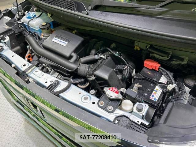 Honda N BOX 2018-04 215127-19