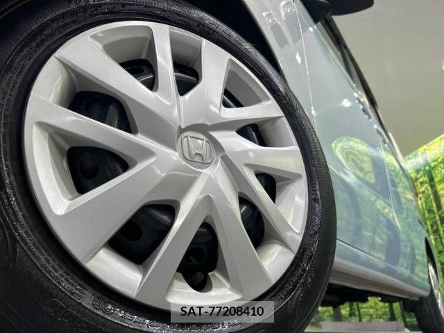 Honda N BOX 2018-04 215127-14
