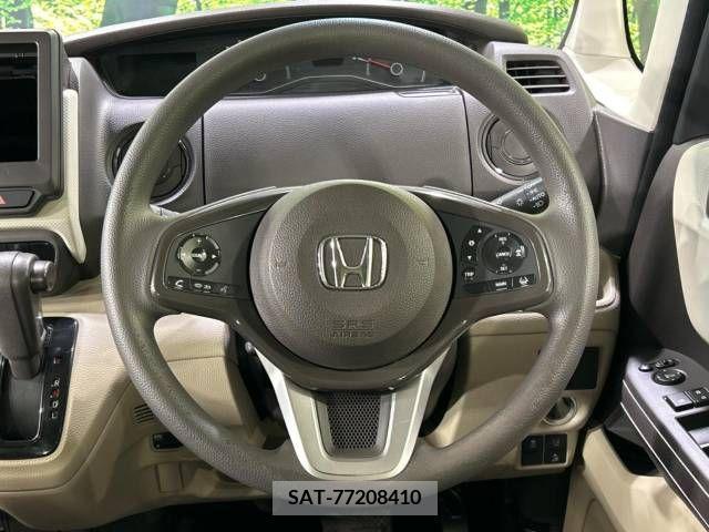Honda N BOX 2018-04 215127-12