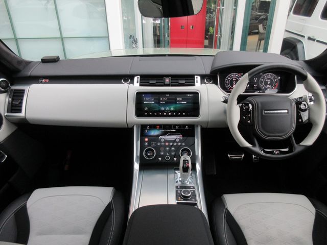 ROVER RANGE ROVER 2022-01 15049-1