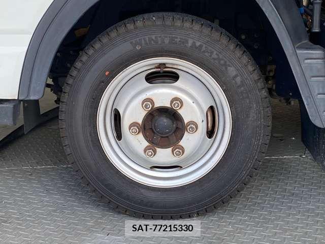 Mitsubishi CANTER 2012-03 371724-15