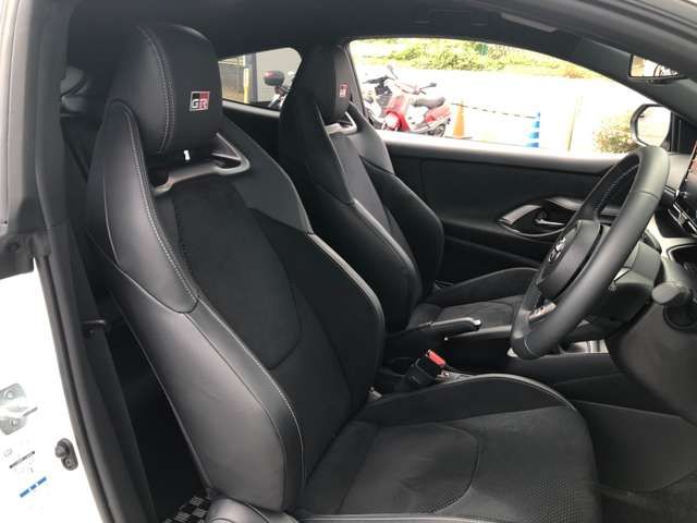 Toyota YARIS 2021-03 180873-14