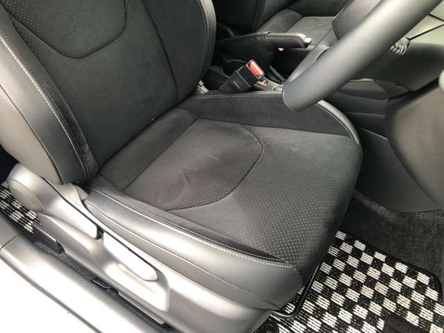 Toyota YARIS 2021-03 180873-16
