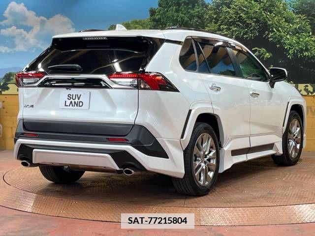 Toyota RAV4 2023-05 382723-17