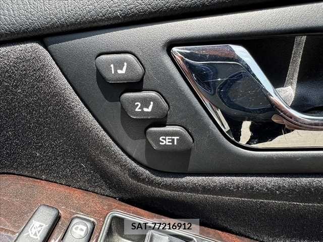 Toyota SAI 2015-04 284979-4