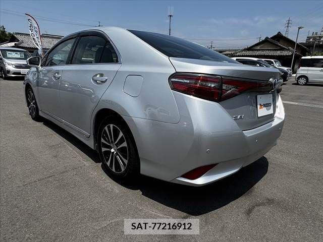 Toyota SAI 2015-04 284979-12