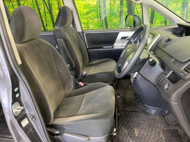 Toyota NOAH 2012-03 182360-8