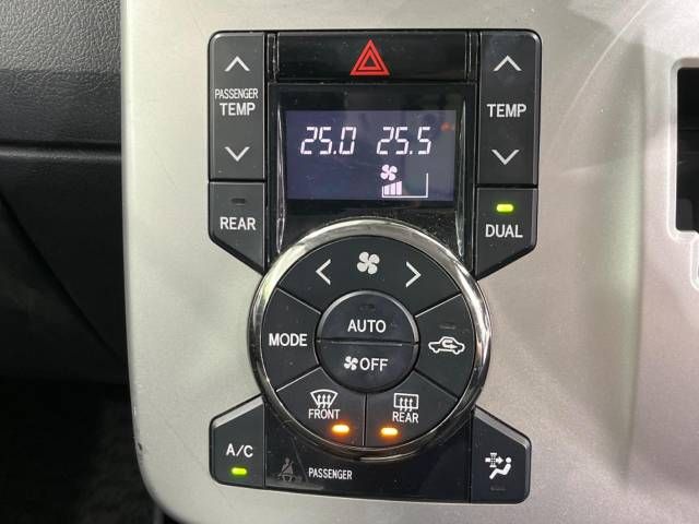 Toyota NOAH 2012-03 182360-7