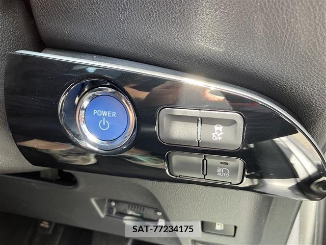 Toyota PRIUS 2019-02 366598-23