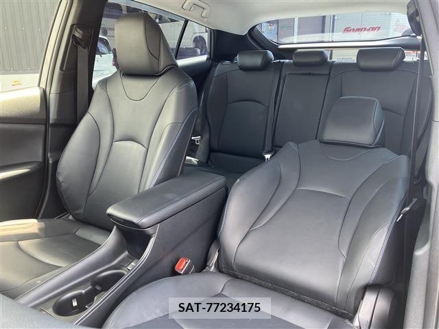 Toyota PRIUS 2019-02 366598-12