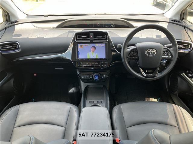 Toyota PRIUS 2019-02 366598-1