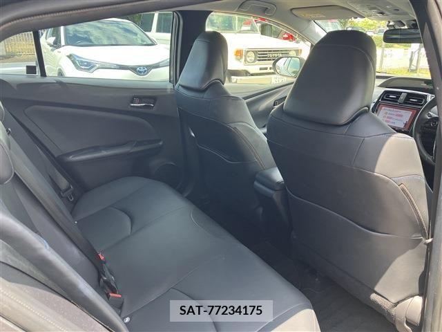 Toyota PRIUS 2019-02 366598-9