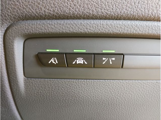 Bmw 3 SERIES 2016-07 8060-21