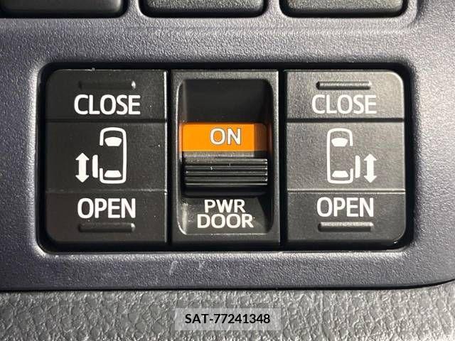 Toyota NOAH 2016-04 321474-5