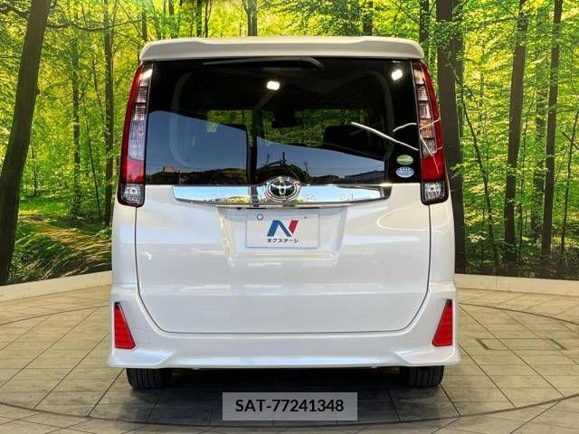 Toyota NOAH 2016-04 321474-16