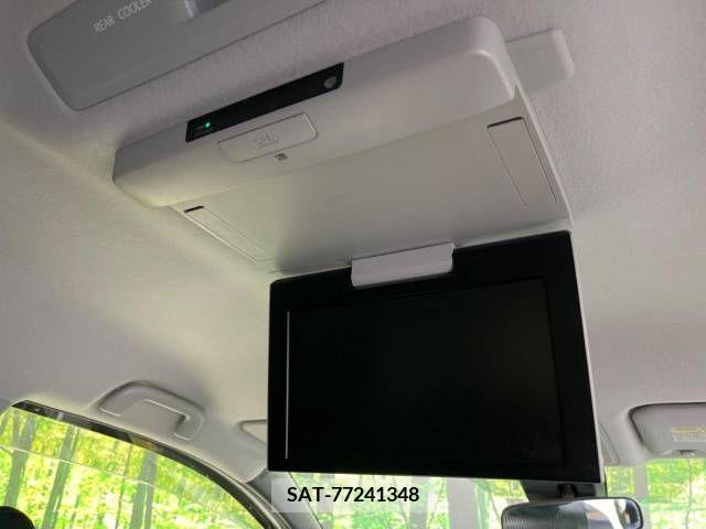 Toyota NOAH 2016-04 321474-4
