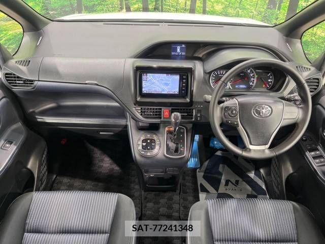 Toyota NOAH 2016-04 321474-1