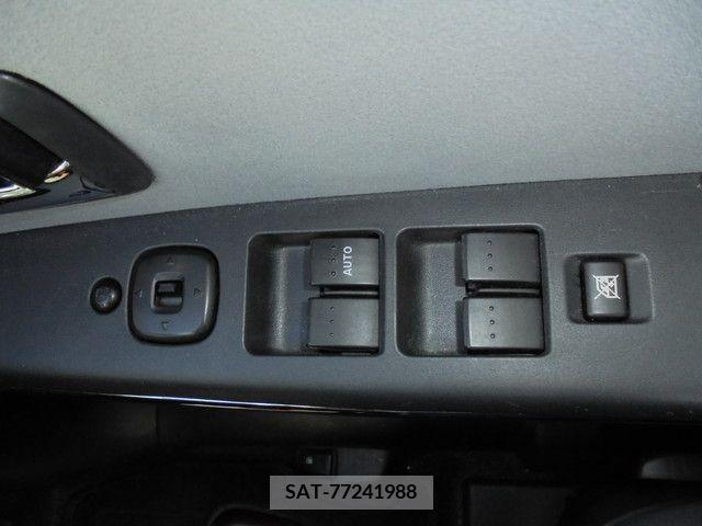 Mazda VERISA 2012-03 208947-23