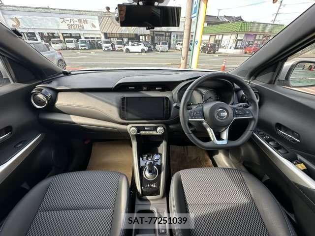 Nissan KICKS 2021-01 347103-4