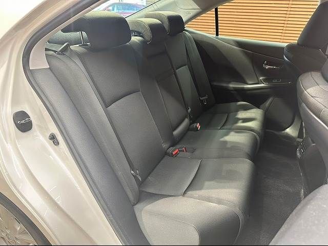 Lexus HS 2009-10 28492-8