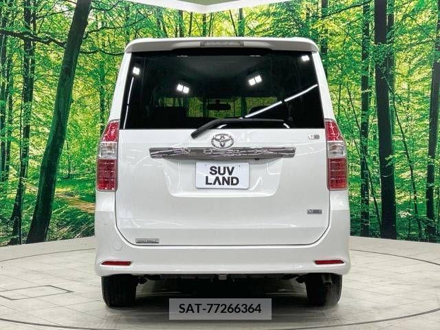 Toyota NOAH 2009-01 279543-15
