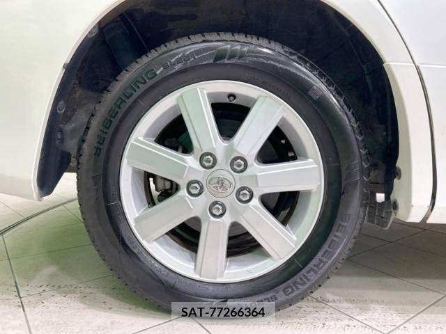 Toyota NOAH 2009-01 279543-13