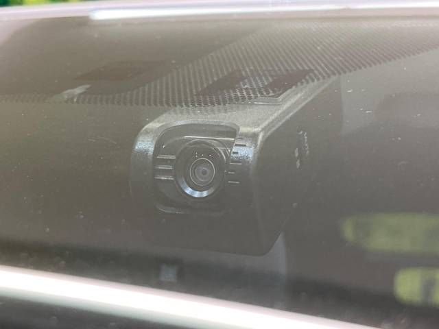 Toyota PRIUS 2018-08 181614-6