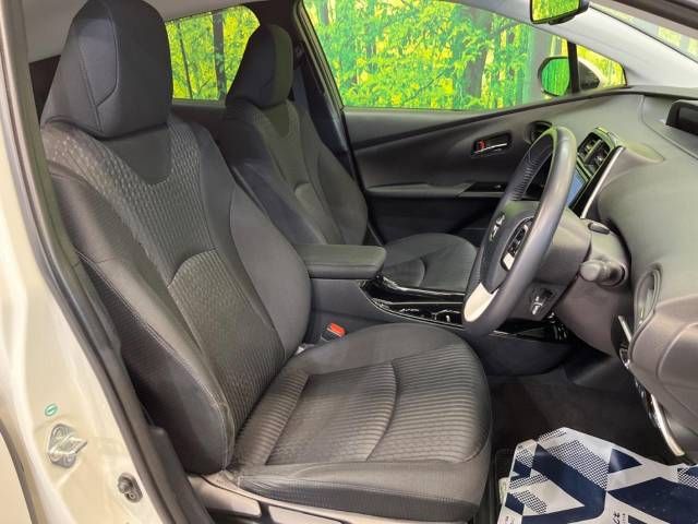 Toyota PRIUS 2018-08 181614-8