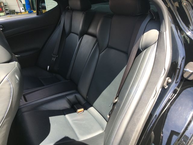 Lexus IS F 2010-03 10814-11