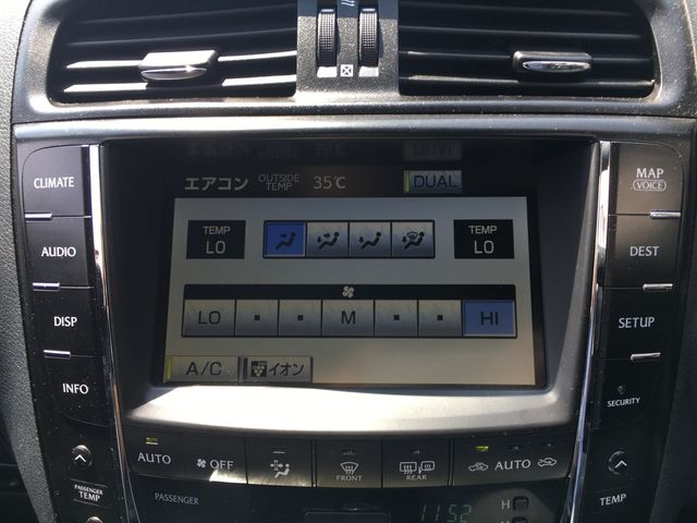 Lexus IS F 2010-03 10814-15