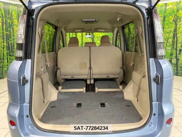 Toyota SIENTA 2011-06 250922-11