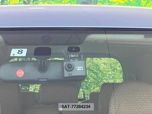 Toyota SIENTA 2011-06 250922-6